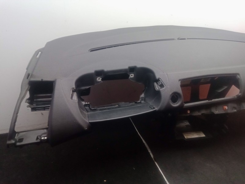 Recambio de salpicadero para bmw 1 (e87) 120 d referencia OEM IAM 75064014 - 9260731 - P010117452  FAURECIA