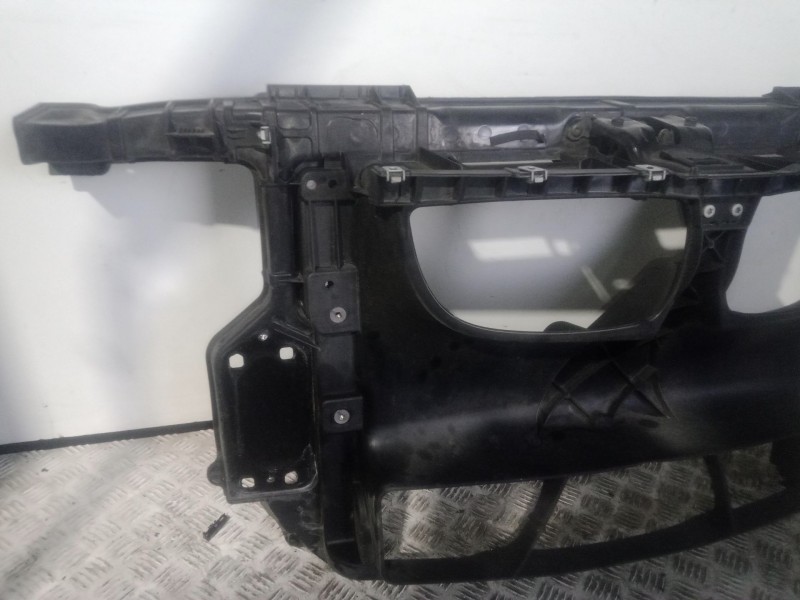 Recambio de panel frontal para bmw 1 (e87) 120 d referencia OEM IAM   