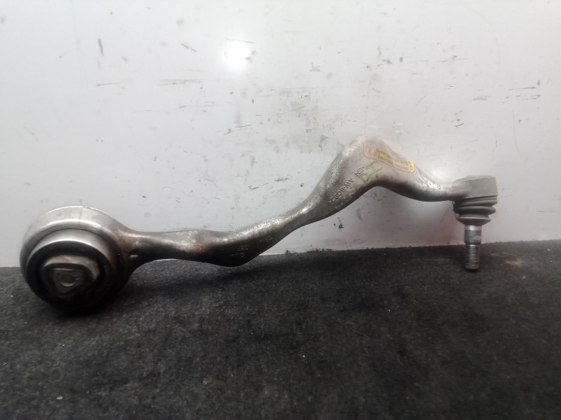 Recambio de brazo suspension inferior delantero izquierdo para bmw 1 (e87) 120 d referencia OEM IAM AW6082  TRW
