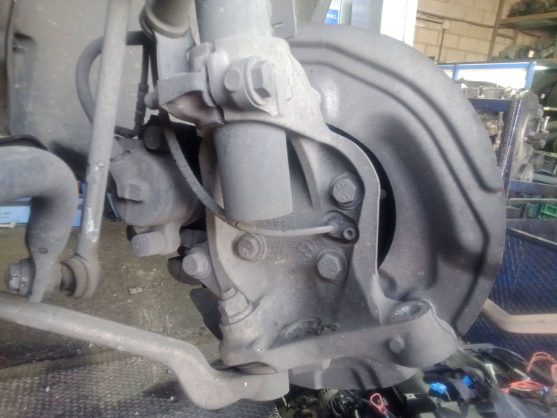 Recambio de mangueta delantera izquierda para bmw 1 (e87) 120 d referencia OEM IAM   