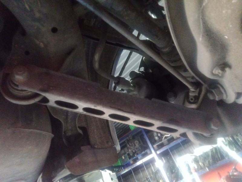 Recambio de brazo suspension inferior trasero derecho para bmw 1 (e87) 120 d referencia OEM IAM   