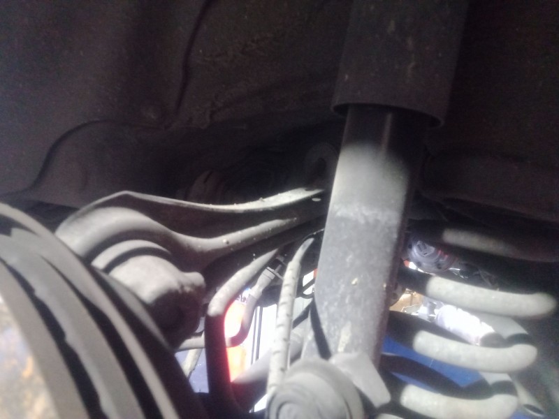 Recambio de brazo suspension superior trasero izquierdo para bmw 1 (e87) 120 d referencia OEM IAM   