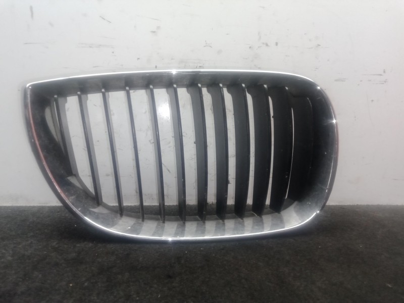 Recambio de rejilla paragolpes derecha para bmw 1 (e87) 120 d referencia OEM IAM 511370771309 - 511371286149 - 22405910  