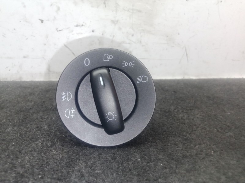 Recambio de interruptor luces para volkswagen jetta iii (1k2) 1.9 tdi referencia OEM IAM 1K0941431N - 04068501  
