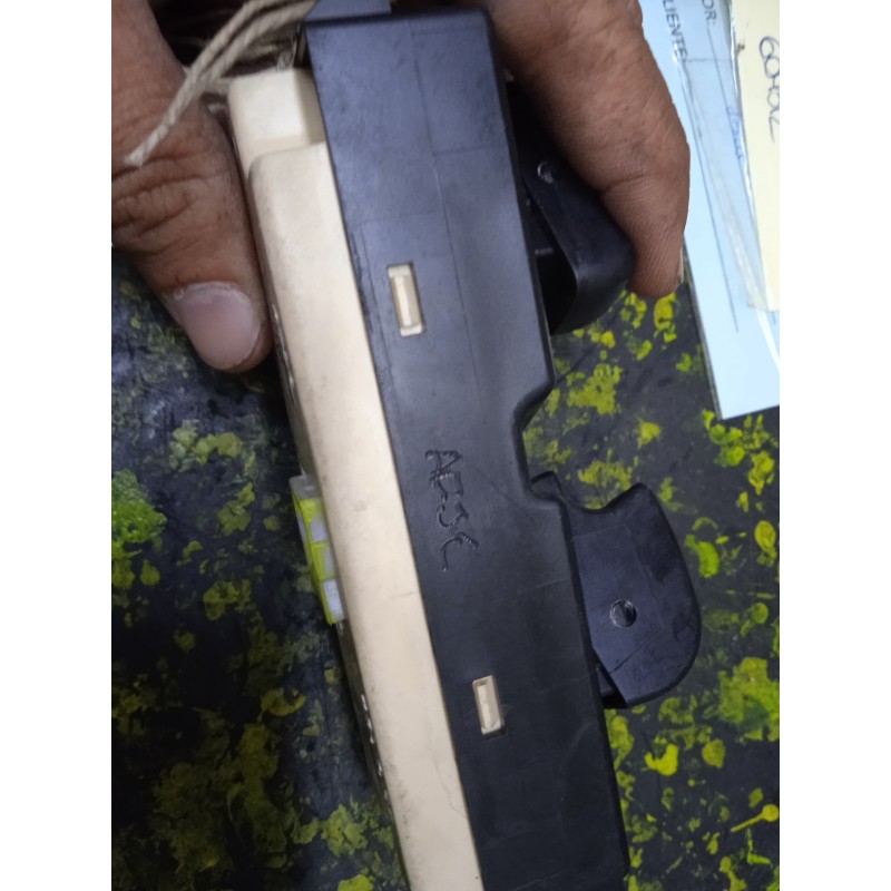 Recambio de maneta interior delantera izquierda para opel monterey 3.0 dti cat referencia OEM IAM   