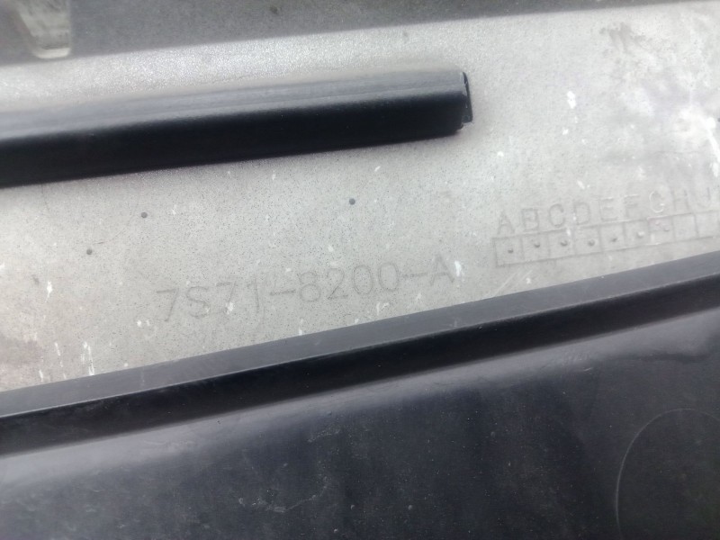 Recambio de rejilla delantera para ford mondeo iv (ba7) 1.8 tdci referencia OEM IAM 7S718200A  