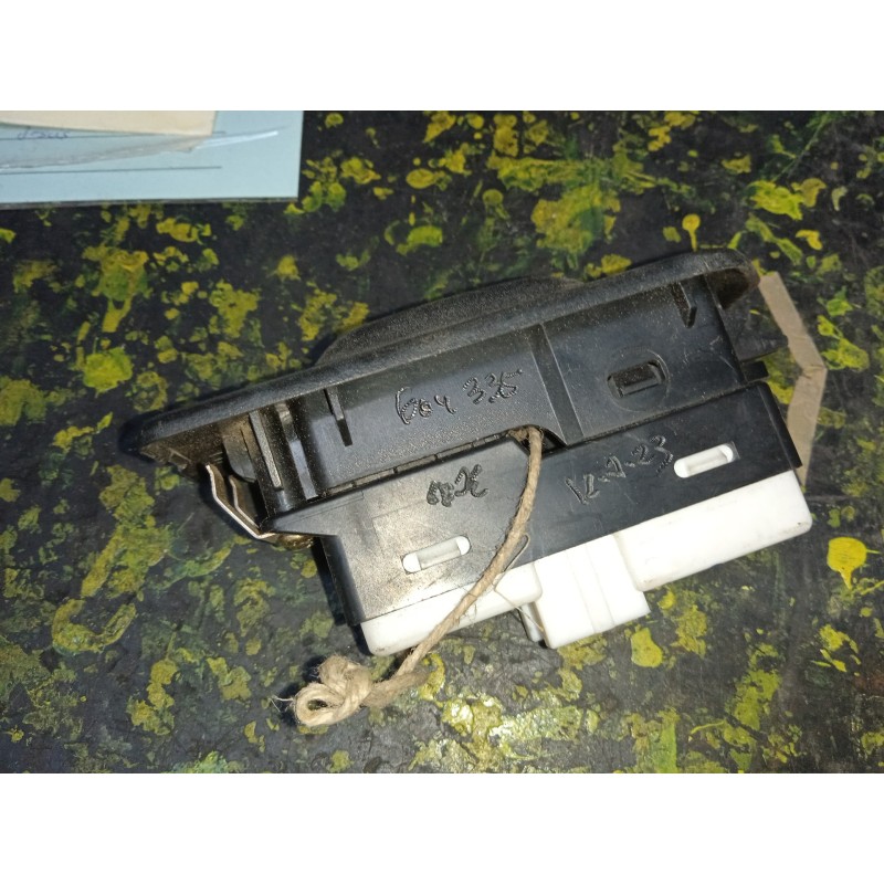 Recambio de maneta interior delantera izquierda para opel monterey 3.0 dti cat referencia OEM IAM   