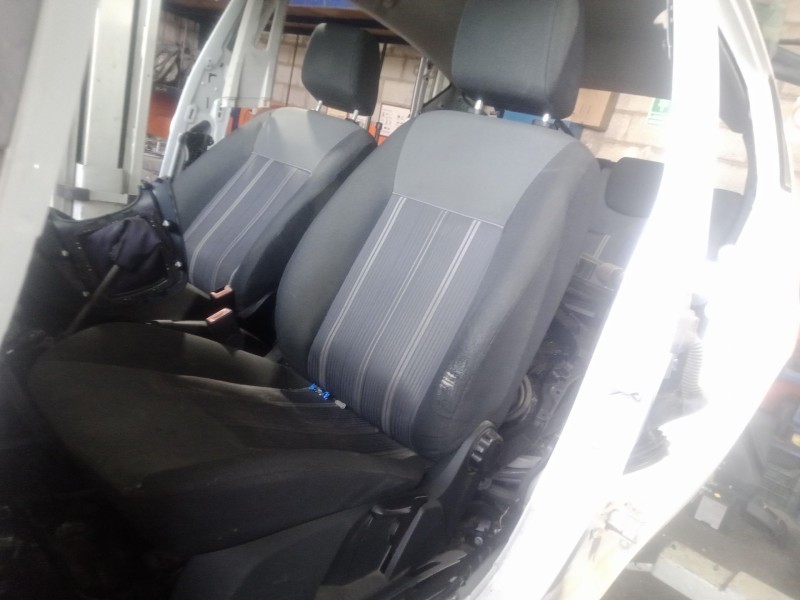 Recambio de asiento delantero izquierdo para ford fiesta vi (cb1, ccn) 1.6 tdci referencia OEM IAM   