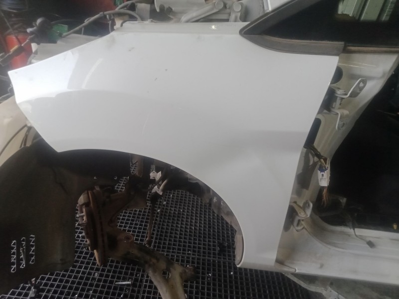 Recambio de aleta delantera izquierda para ford fiesta vi (cb1, ccn) 1.6 tdci referencia OEM IAM   