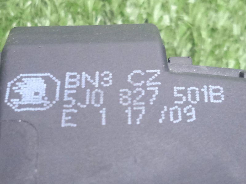 Recambio de cerradura maletero / porton para skoda roomster (5j7) 1.4 tdi referencia OEM IAM 5J0827501B  3.PINES