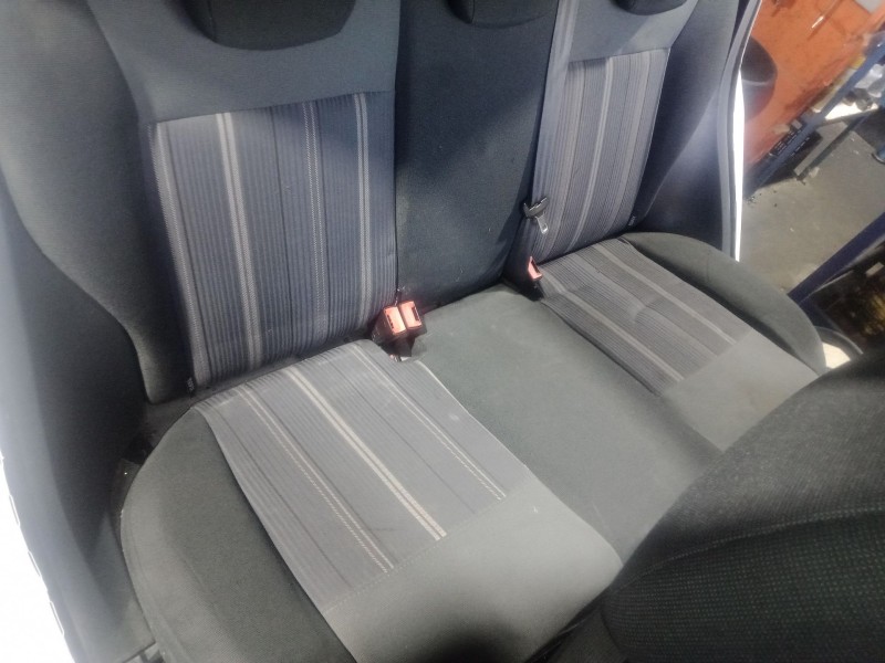 Recambio de asientos traseros para ford fiesta vi (cb1, ccn) 1.6 tdci referencia OEM IAM   