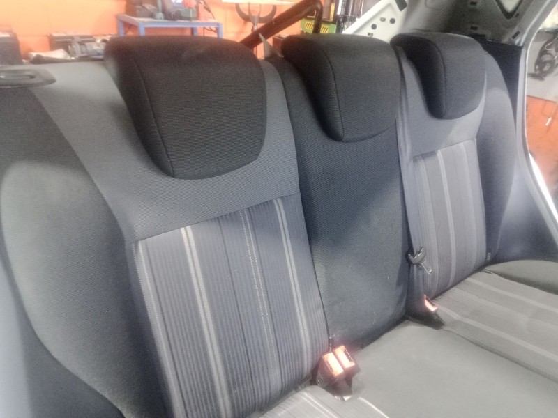 Recambio de asientos traseros para ford fiesta vi (cb1, ccn) 1.6 tdci referencia OEM IAM   