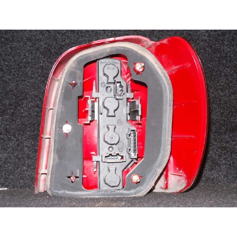 Recambio de piloto trasero izquierdo para volkswagen polo berlina (6n2) 1.4 referencia OEM IAM  00-02 