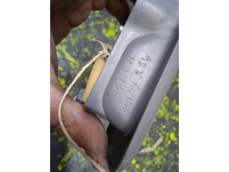Recambio de maneta interior delantera izquierda para opel monterey 3.0 dti cat referencia OEM IAM   