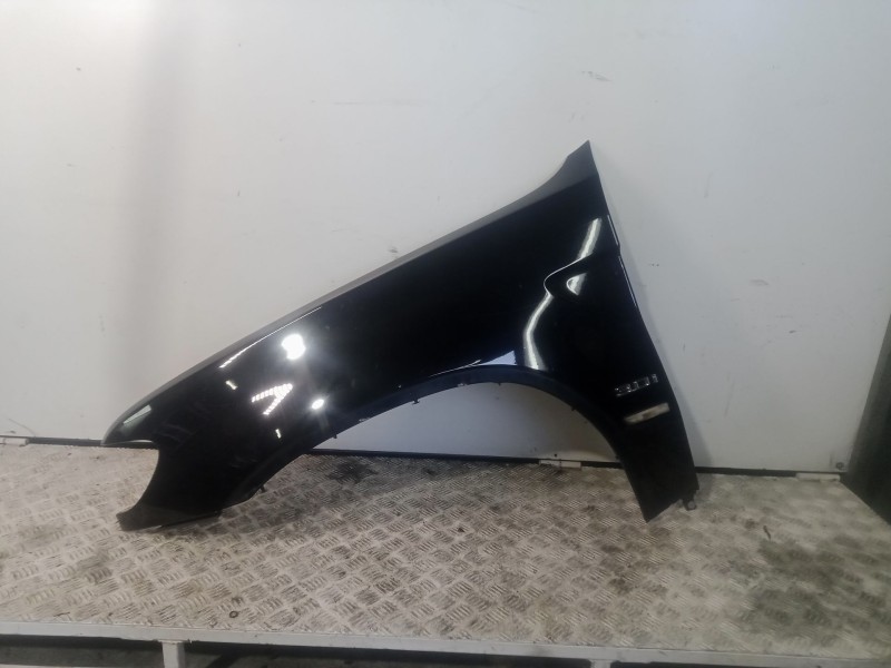 Recambio de aleta delantera izquierda para bmw x5 (e53) 3.0 i referencia OEM IAM  NEGRO 