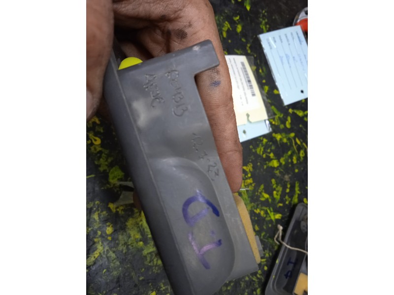 Recambio de maneta interior delantera izquierda para opel monterey 3.0 dti cat referencia OEM IAM   