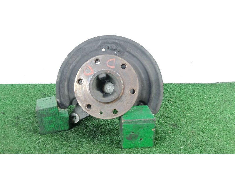 Recambio de mangueta delantera derecha para iveco daily vi furgoneta 33s15, 35s15, 35c15 referencia OEM IAM SIN REFERENCIA  6X15