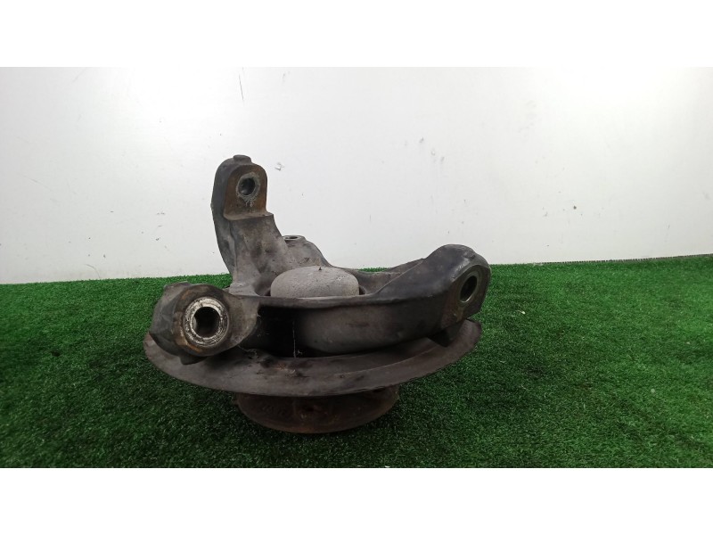 Recambio de mangueta delantera derecha para iveco daily vi furgoneta 33s15, 35s15, 35c15 referencia OEM IAM SIN REFERENCIA  6X15