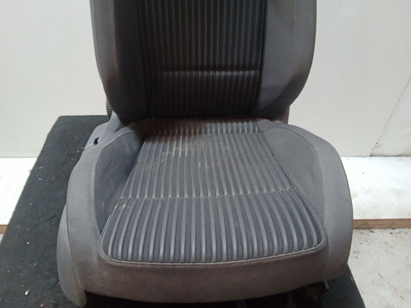 Recambio de asiento delantero derecho para volkswagen golf v (1k1) 1.9 tdi referencia OEM IAM  NEGRO/GRIS 