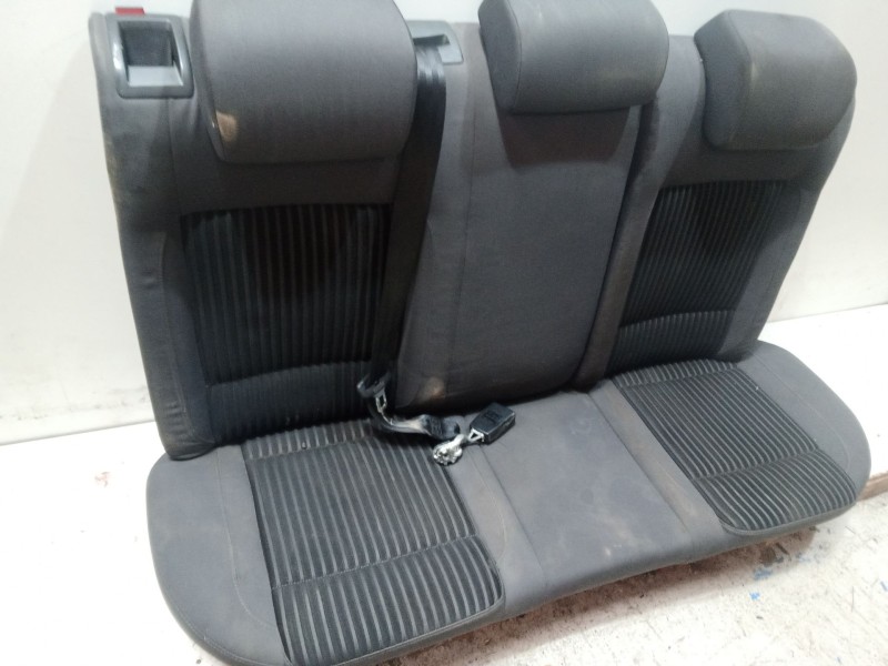 Recambio de asientos traseros para volkswagen golf v (1k1) 1.9 tdi referencia OEM IAM  NEGRO/GRIS 
