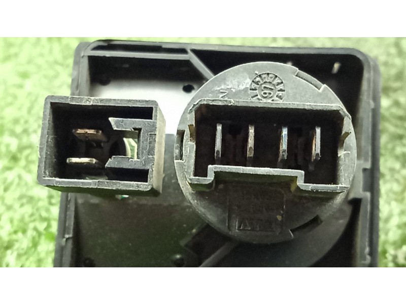 Recambio de interruptor luces para peugeot boxer furgoneta (230l) 2.5 d referencia OEM IAM SIN REFERENCIA DAV 4.PINES