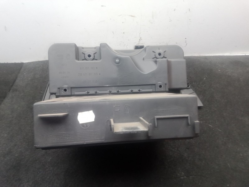 Recambio de guantera para seat ibiza iv (6j5, 6p1) 1.2 tdi referencia OEM IAM 6J0880204A  
