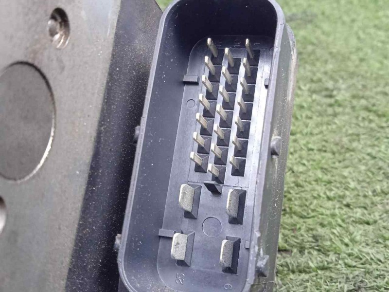 Recambio de abs para kia cerato 1.6 crdi referencia OEM IAM 956002F001-589202F000 MANDO 