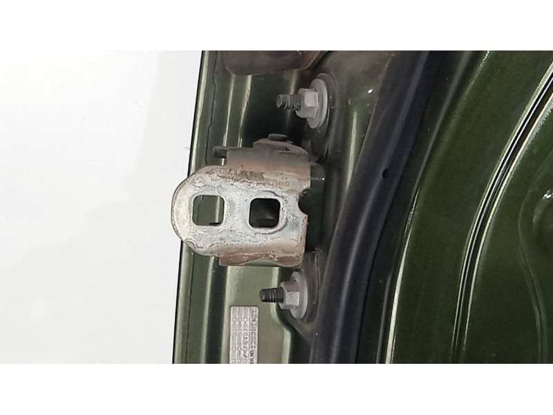 Recambio de puerta delantera derecha para jeep cherokee (kk) 2.8 crd 4x4 referencia OEM IAM  VERDE 