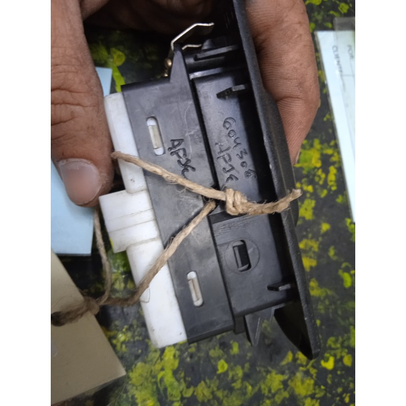 Recambio de maneta interior delantera izquierda para opel monterey 3.0 dti cat referencia OEM IAM   