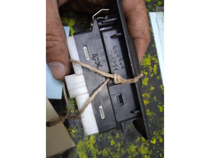 Recambio de maneta interior delantera izquierda para opel monterey 3.0 dti cat referencia OEM IAM   