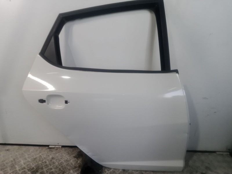 Recambio de puerta trasera derecha para seat ibiza iv (6j5, 6p1) 1.2 tdi referencia OEM IAM   BLANCO