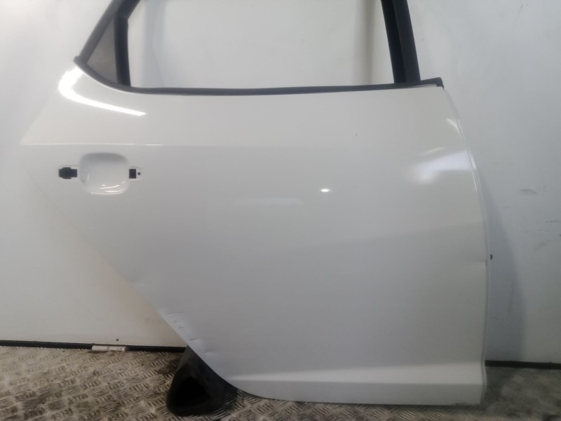 Recambio de puerta trasera derecha para seat ibiza iv (6j5, 6p1) 1.2 tdi referencia OEM IAM   BLANCO