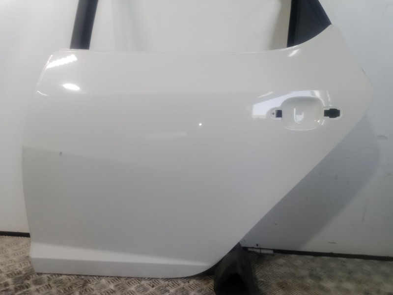 Recambio de puerta trasera izquierda para seat ibiza iv (6j5, 6p1) 1.2 tdi referencia OEM IAM   BLANCO