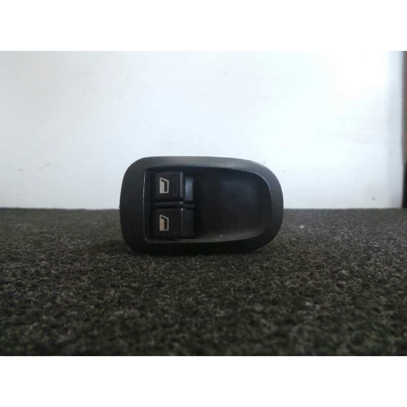 Recambio de mando elevalunas delantero izquierdo para peugeot 206 berlina 1.4 referencia OEM IAM   