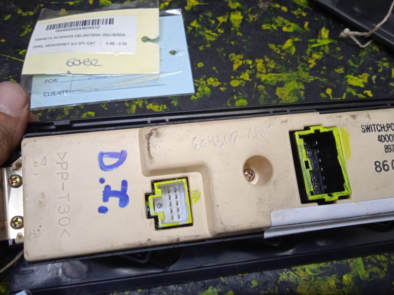 Recambio de maneta interior delantera izquierda para opel monterey 3.0 dti cat referencia OEM IAM   