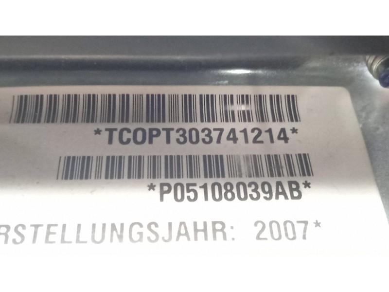 Recambio de airbag delantero derecho para jeep cherokee (kk) 2.8 crd 4x4 referencia OEM IAM P05108039AB - TC0PT303741214  