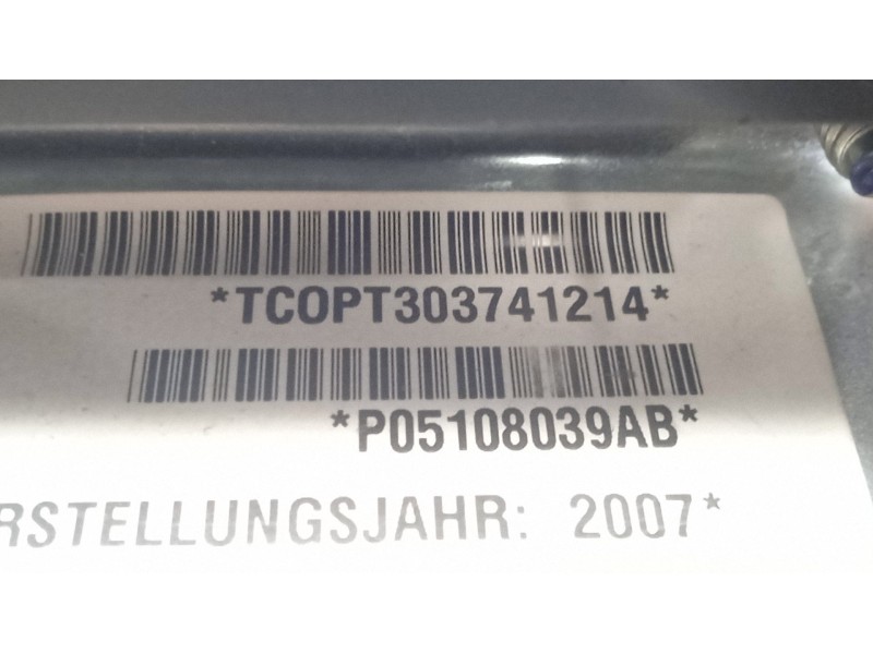 Recambio de airbag delantero derecho para jeep cherokee (kk) 2.8 crd 4x4 referencia OEM IAM P05108039AB - TC0PT303741214  