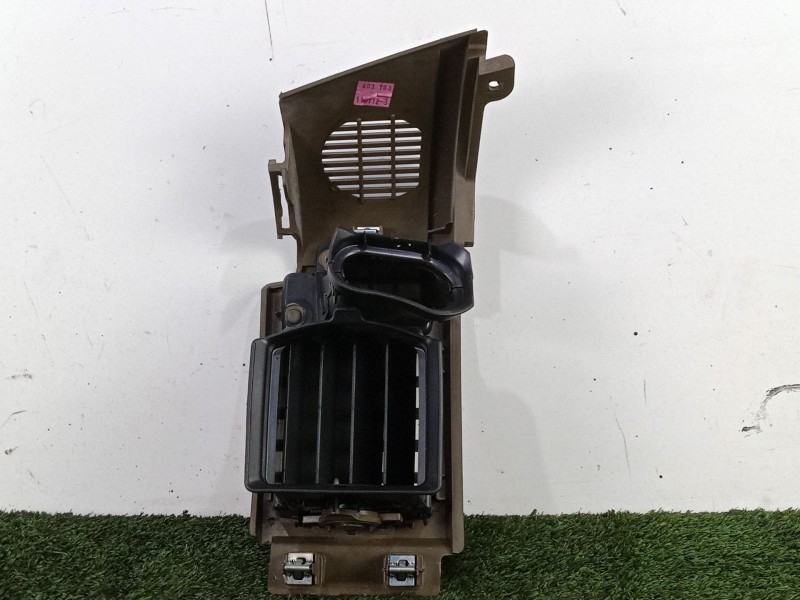 Recambio de rejilla aireadora para jeep cherokee (kk) 2.8 crd 4x4 referencia OEM IAM 1461447DK7  