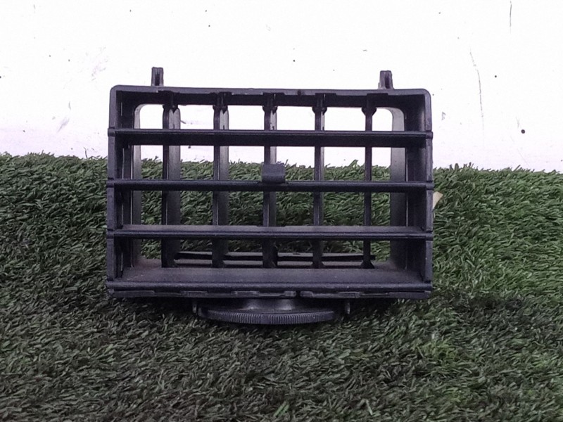 Recambio de rejilla aireadora para jeep cherokee (kk) 2.8 crd 4x4 referencia OEM IAM   