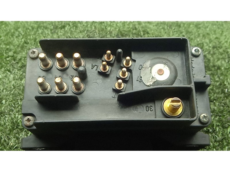 Recambio de caja precalentamiento para mercedes-benz clase e (w124) berlina 3.0 turbodiesel cat referencia OEM IAM 0075451632  