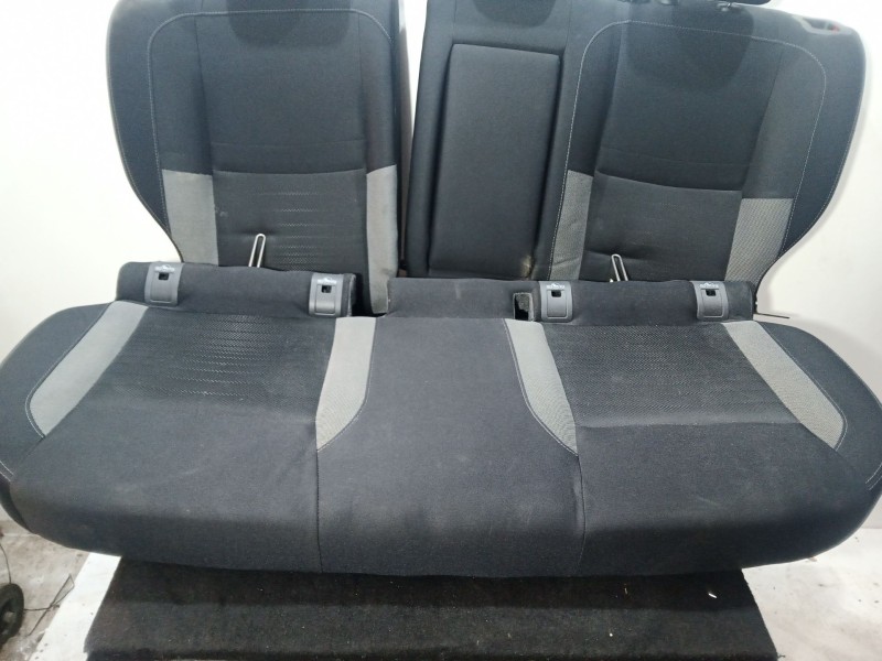 Recambio de asientos traseros para nissan qashqai ii (j11, j11_) 1.5 dci referencia OEM IAM   