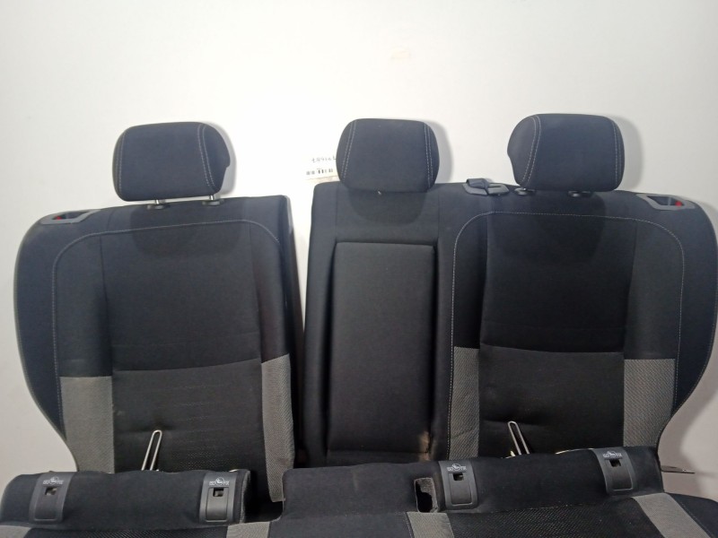 Recambio de asientos traseros para nissan qashqai ii (j11, j11_) 1.5 dci referencia OEM IAM   