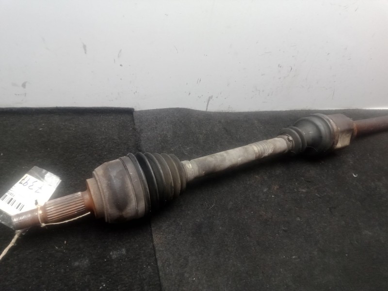 Recambio de transmision delantera derecha para renault megane ii classic berlina 1.5 dci diesel referencia OEM IAM 8200472158  