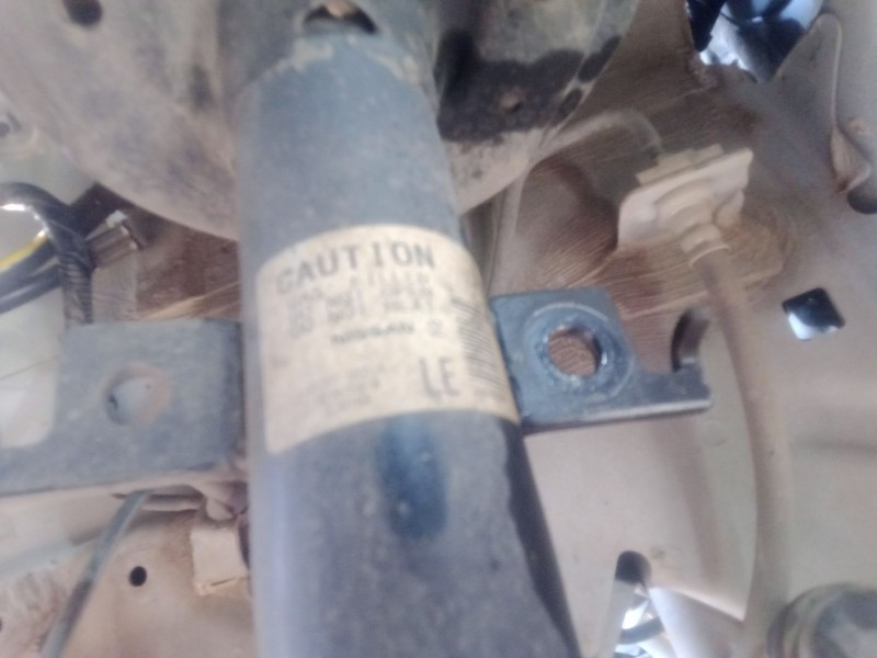 Recambio de amortiguador delantero izquierdo para nissan qashqai ii (j11, j11_) 1.5 dci referencia OEM IAM   