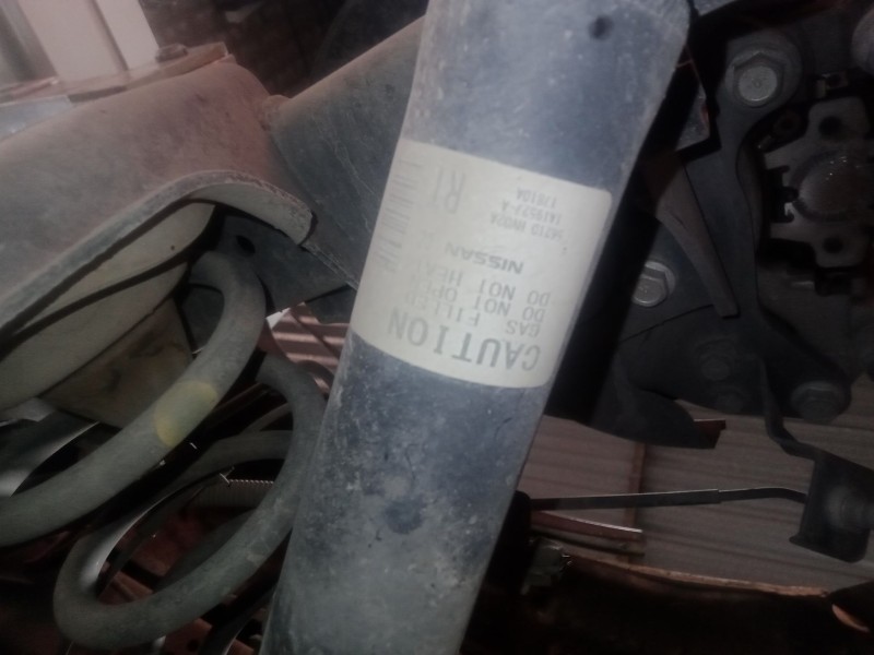 Recambio de amortiguador trasero izquierdo para nissan qashqai ii (j11, j11_) 1.5 dci referencia OEM IAM   