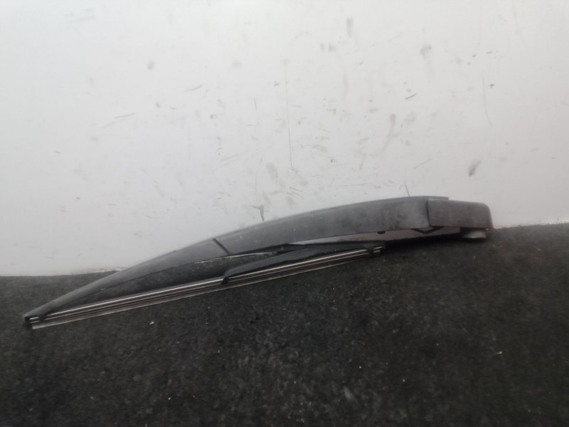 Recambio de brazo limpia trasero para nissan qashqai ii (j11, j11_) 1.5 dci referencia OEM IAM .  