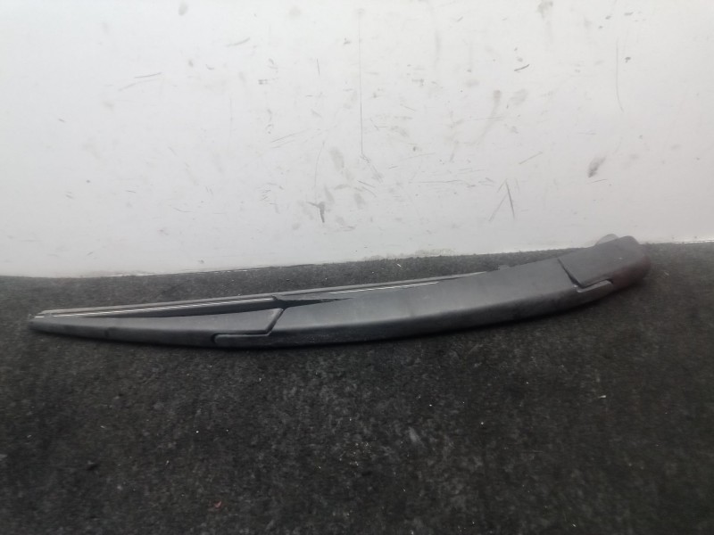 Recambio de brazo limpia trasero para nissan qashqai ii (j11, j11_) 1.5 dci referencia OEM IAM .  