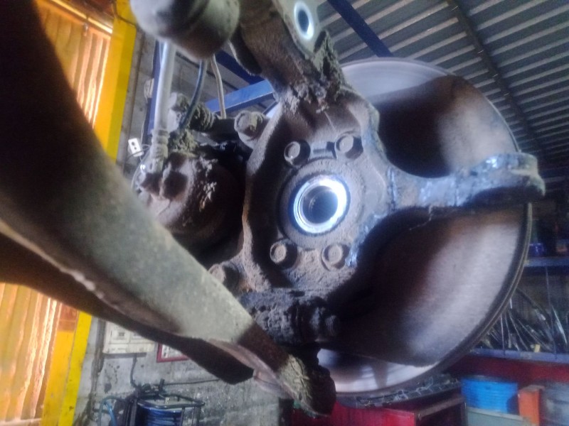 Recambio de mangueta delantera derecha para nissan qashqai i (j10, nj10) 2.0 dci referencia OEM IAM   