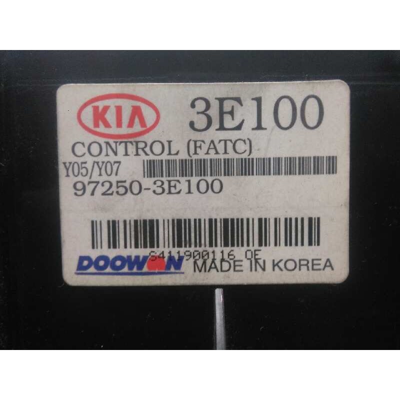 Recambio de mando climatizador para kia sorento 2.5 crdi referencia OEM IAM 972503E100 2.CONECTORES 