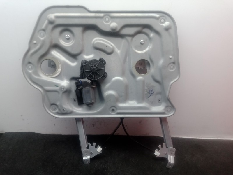 Recambio de elevalunas delantero izquierdo para nissan qashqai i (j10, nj10) 2.0 dci referencia OEM IAM .  